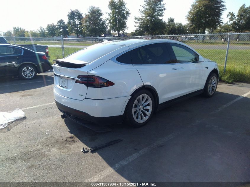 2017 TESLA MODEL X 75D 5YJXCDE27HF078358