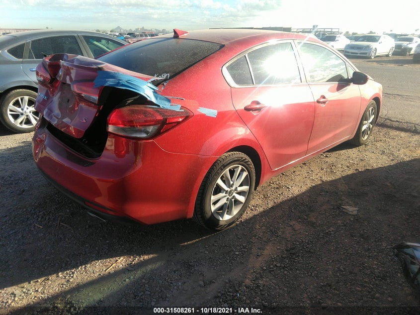 2017 KIA FORTE VIN: 3KPFL4A7XHE022076