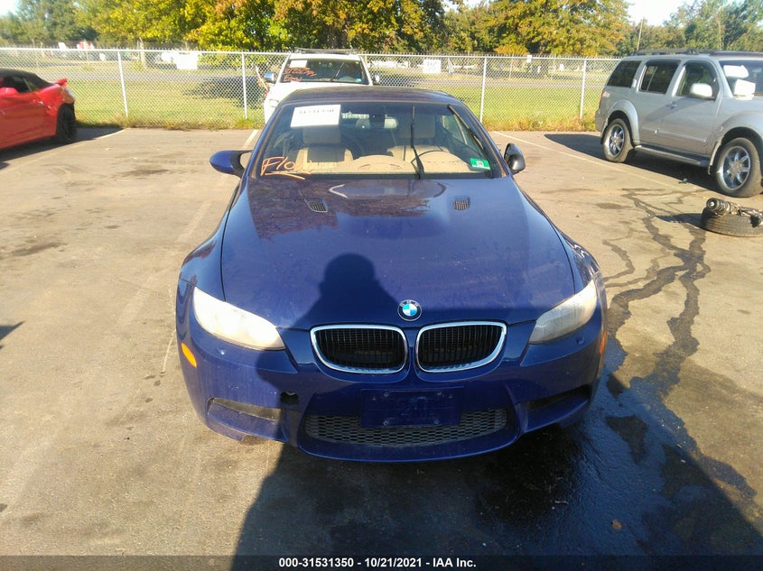 BMW M3 2011
