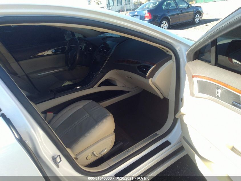 2014 LINCOLN MKZ 3LN6L2GKXER801445