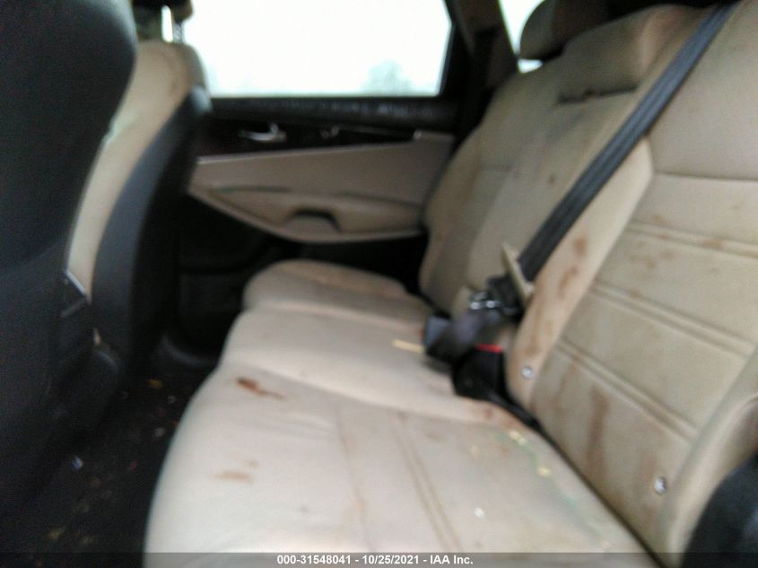 2017 KIA SORENTO LX V6 5XYPGDA50HG198516