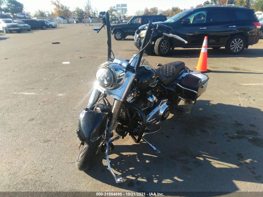 2019 HARLEY-DAVIDSON FLHR 1HD1FBC1XKB629290