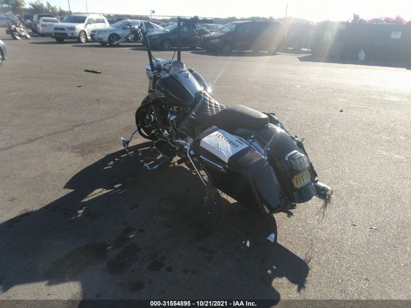 2019 HARLEY-DAVIDSON FLHR 1HD1FBC1XKB629290