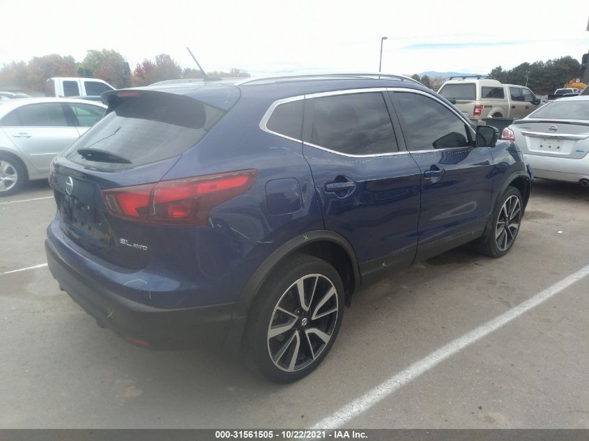 2017 NISSAN ROGUE SPORT SL JN1BJ1CR8HW112076