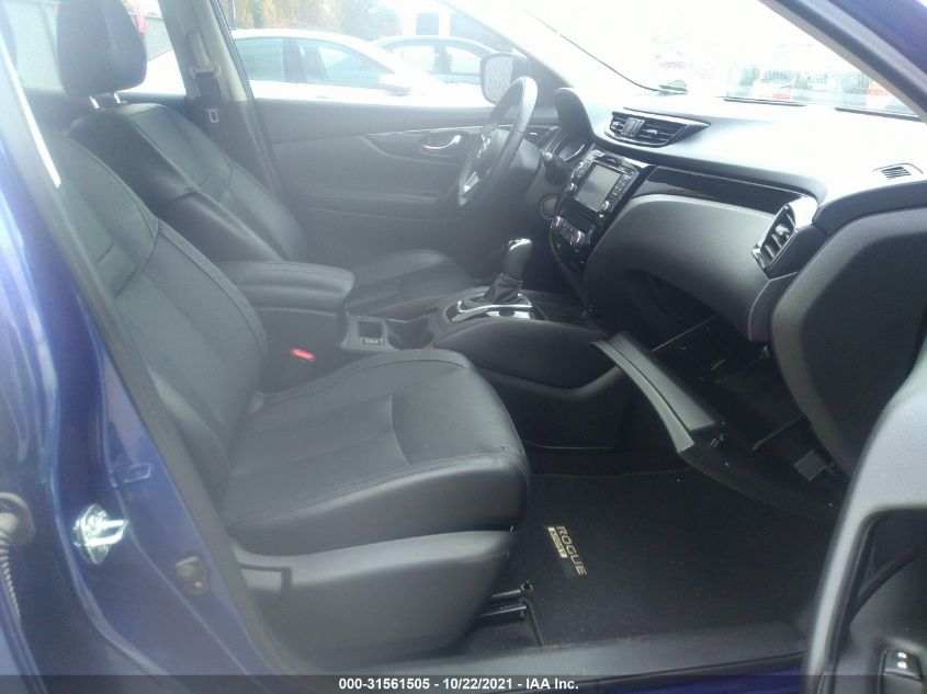 2017 NISSAN ROGUE SPORT SL JN1BJ1CR8HW112076