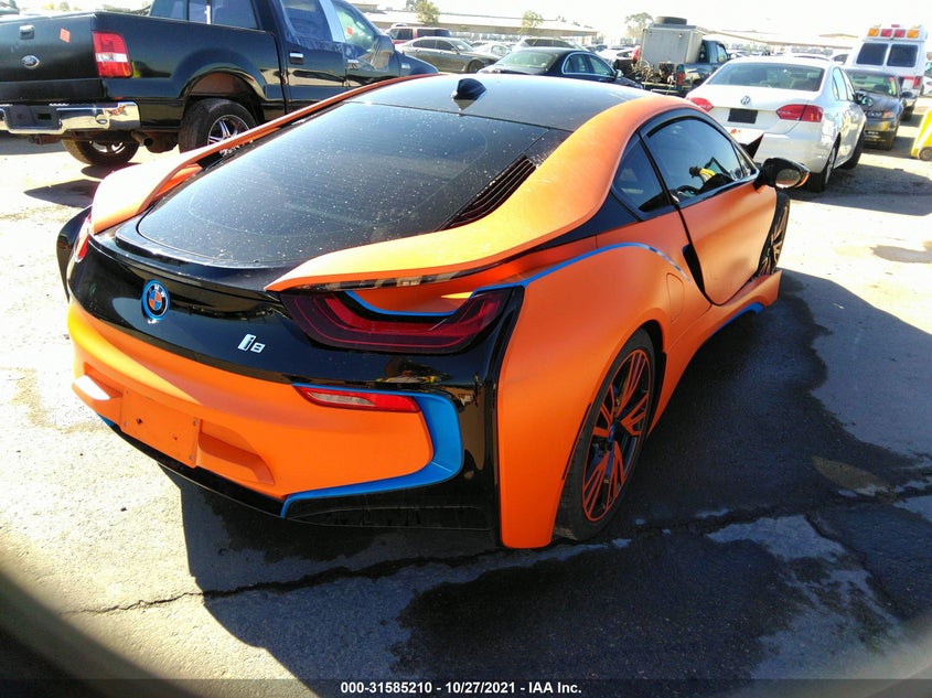 BMW I8 2016