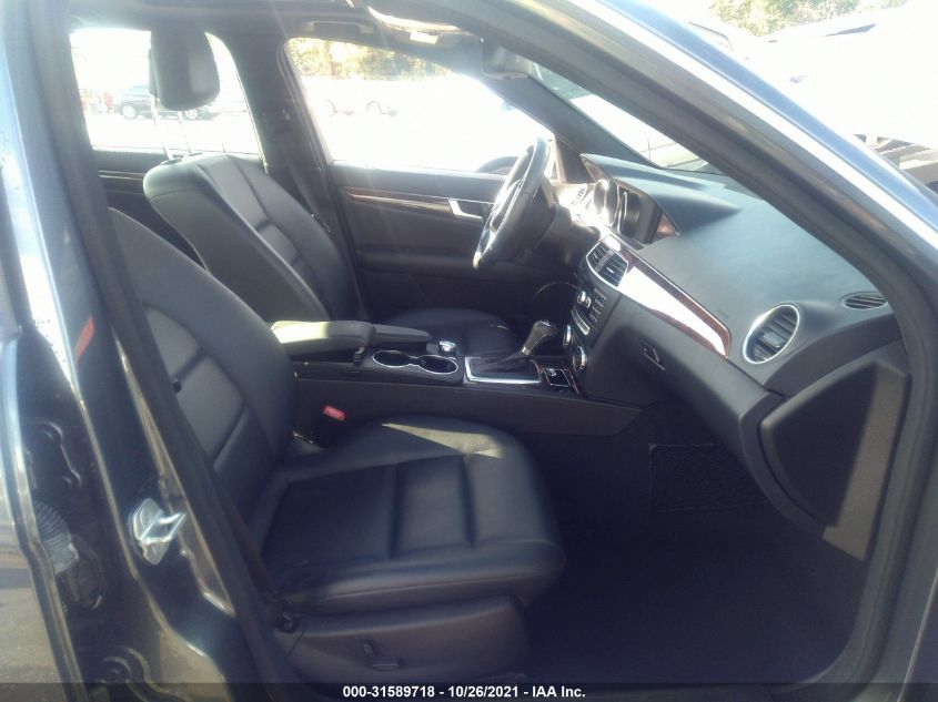 2013 MERCEDES-BENZ C-CLASS C 300 WDDGF8AB7DR261127