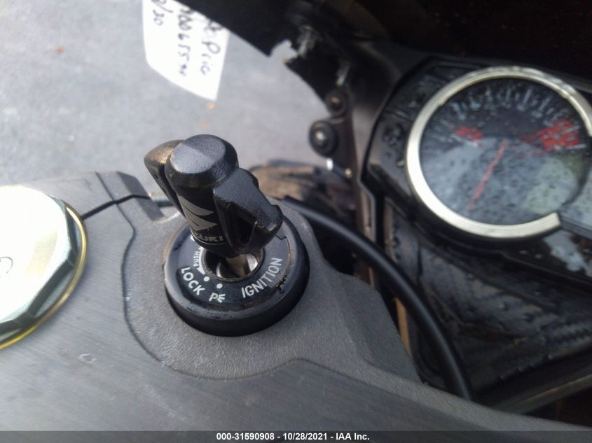 2013 SUZUKI GSX-R750 JS1GR7MA0D2101088