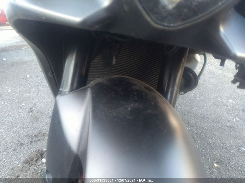 2017 SUZUKI GSX-R1000 JS1DM11B8H2100305