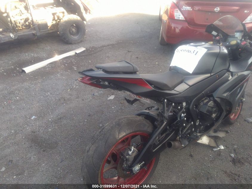 2017 SUZUKI GSX-R1000 JS1DM11B8H2100305