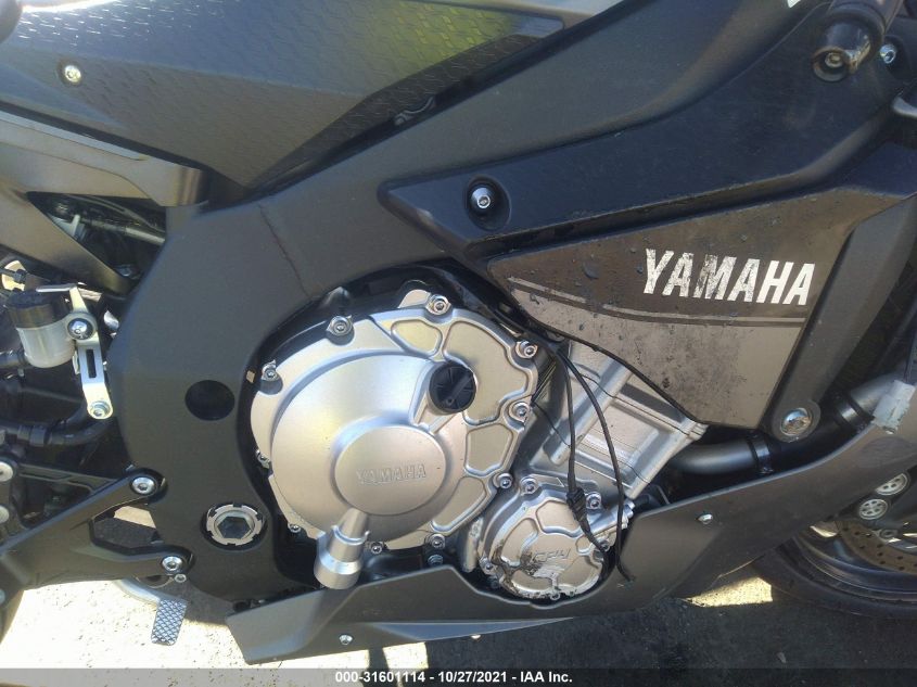 2016 YAMAHA YZFR1S JYARN42E8GA001325