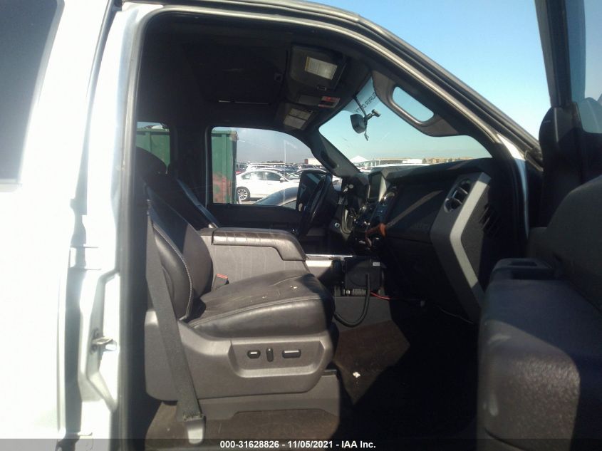 2015 FORD SUPER DUTY F-250 SRW LARIAT/PLATINUM 1FT7W2BT0FEC32951