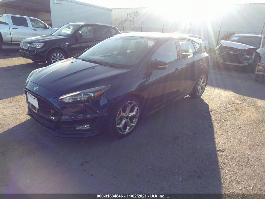 2016 FORD FOCUS VIN: 1FADP3L95GL289352