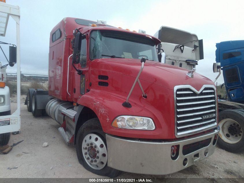 2013 MACK 600