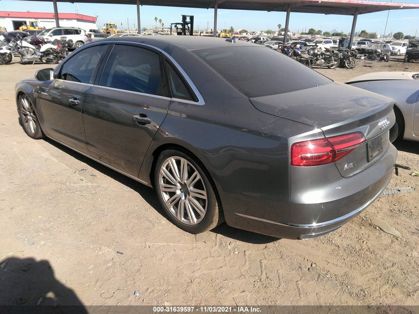 Audi A8 l 2015