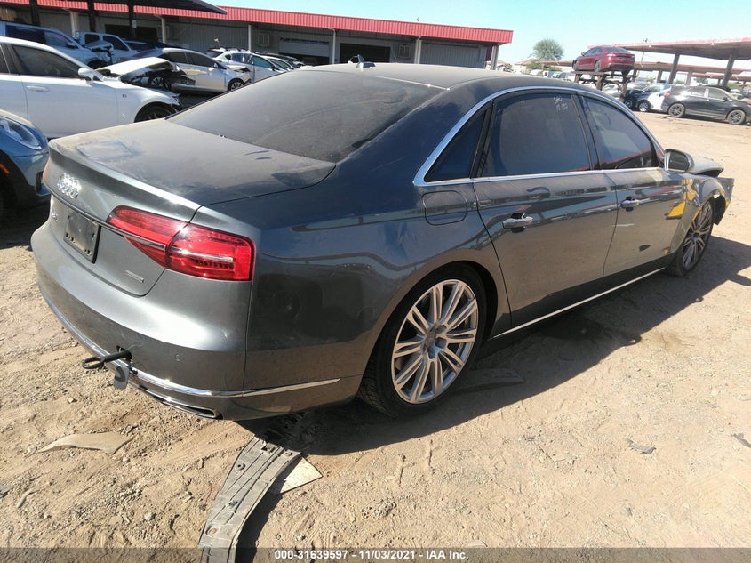 Audi A8 l 2015