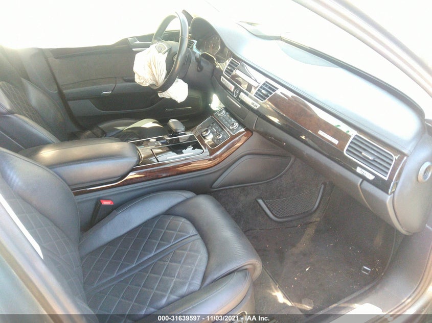 Audi A8 l 2015