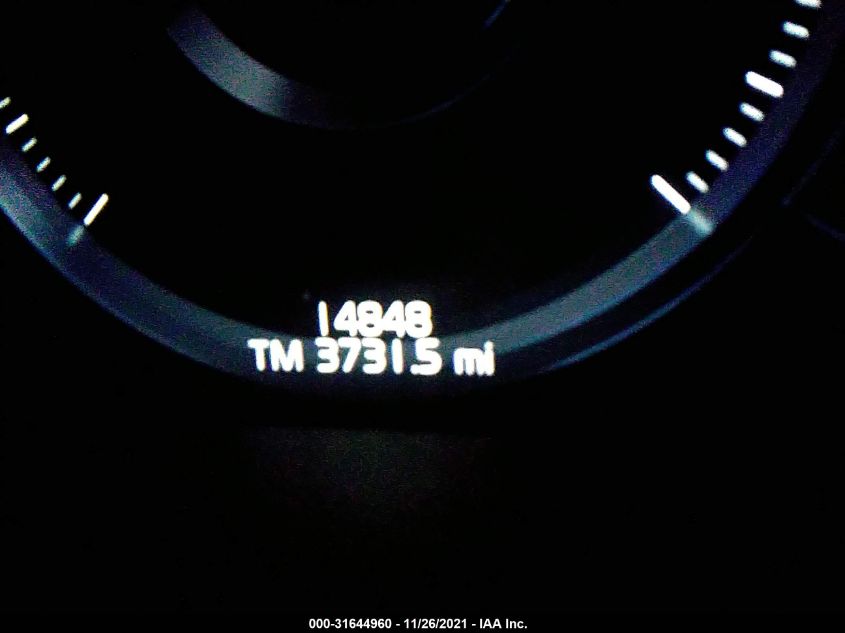2020 VOLVO XC90 MOMENTUM YV4A221K4L1598745