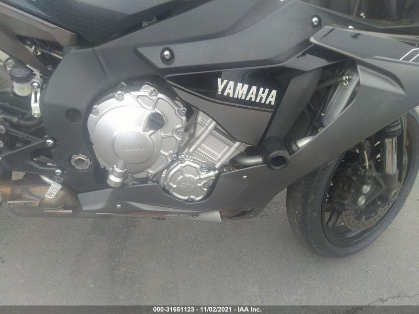 2016 YAMAHA YZFR1S JYARN42Y0GA000163