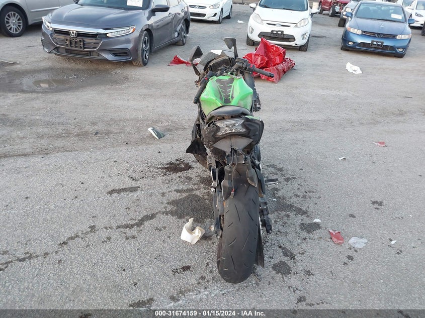 VIN ML5EXEM11NDA49576 2022 KAWASAKI EX650
