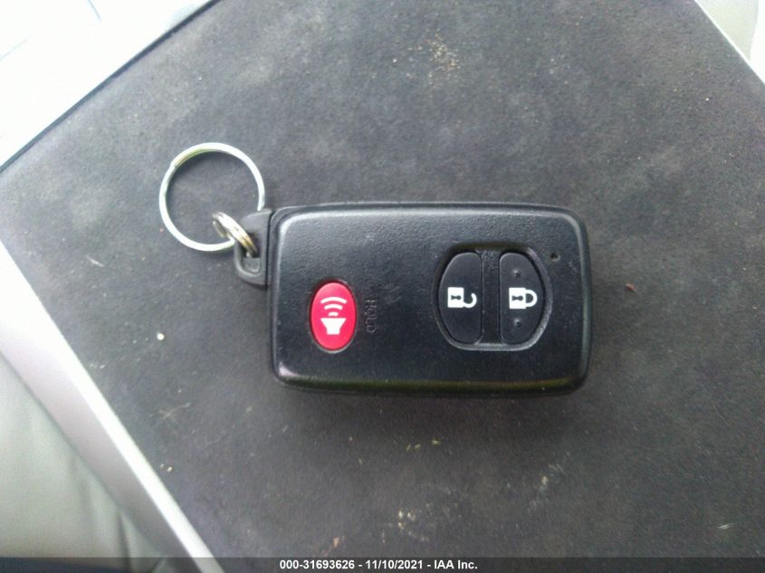 2013 TOYOTA PRIUS V FIVE JTDZN3EU7D3260082