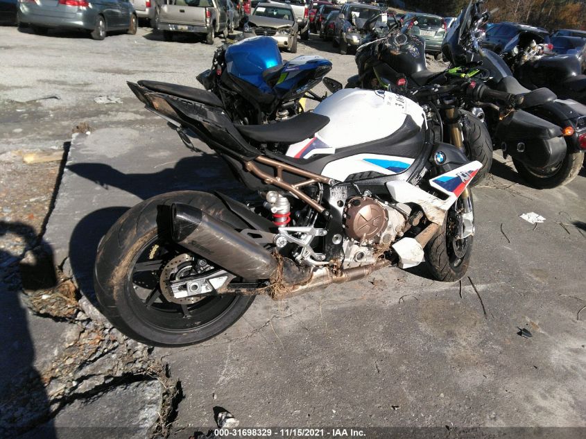2022 BMW S 1000 R WB10E5302N6E90651