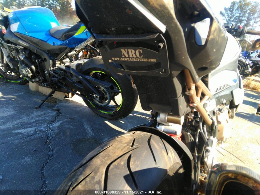 2022 BMW S 1000 R WB10E5302N6E90651
