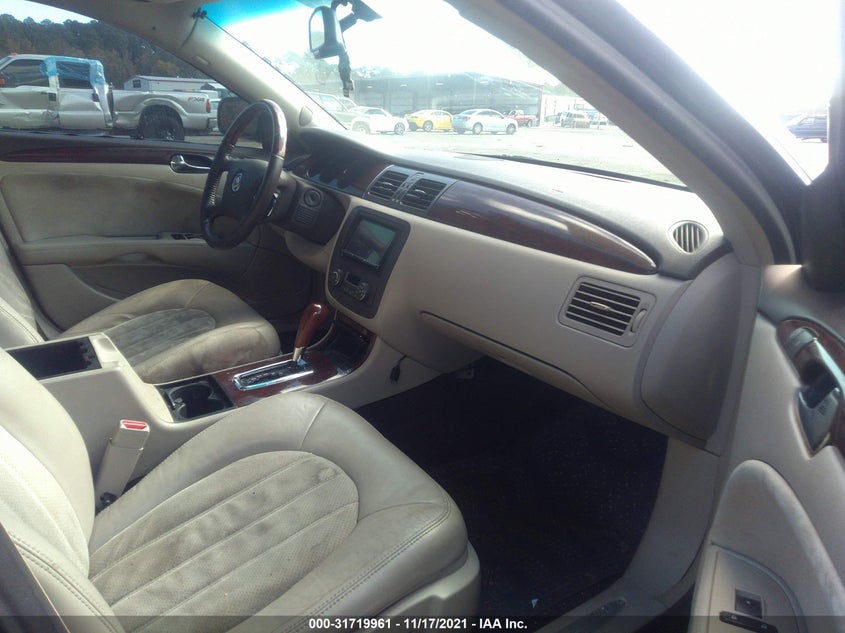 Buick Lucerne 2010