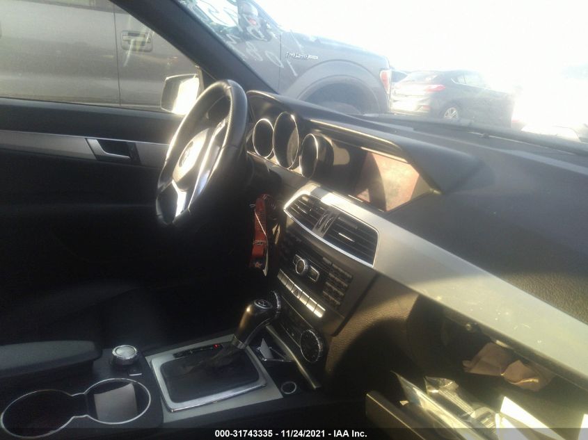 2013 MERCEDES-BENZ C-CLASS C 250 WDDGF4HB9DA760024