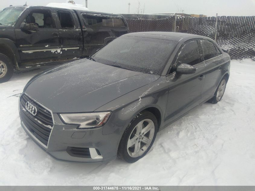 2018 AUDI A3 SEDAN PREMIUM/TECH PREMIUM WAUAUGFF1J1043185