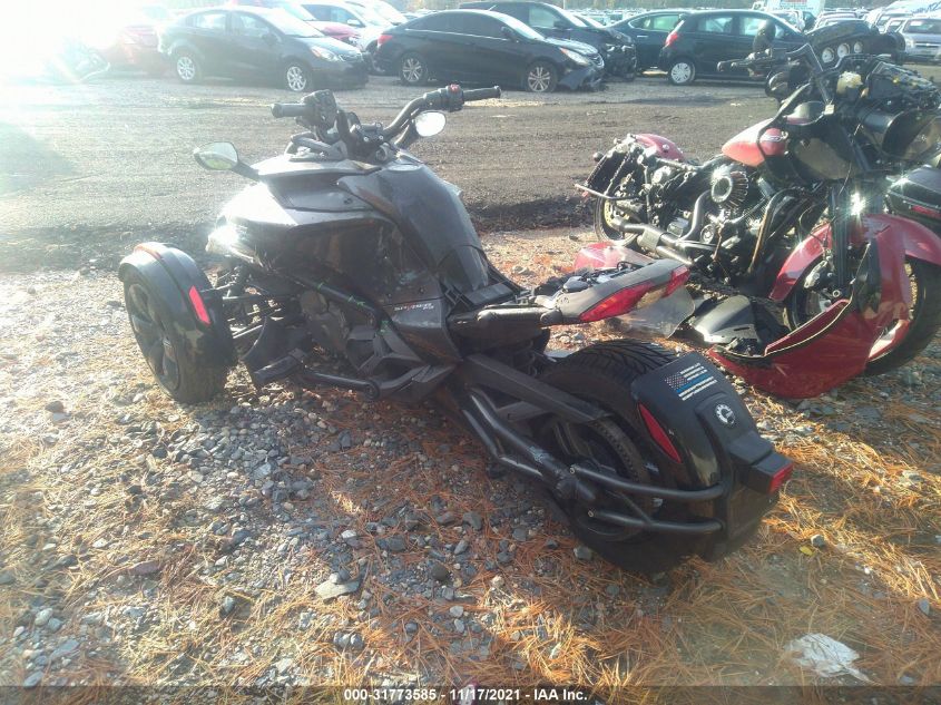 2021 CAN-AM SPYDER ROADSTER F3 2BXRDDE49MV000015