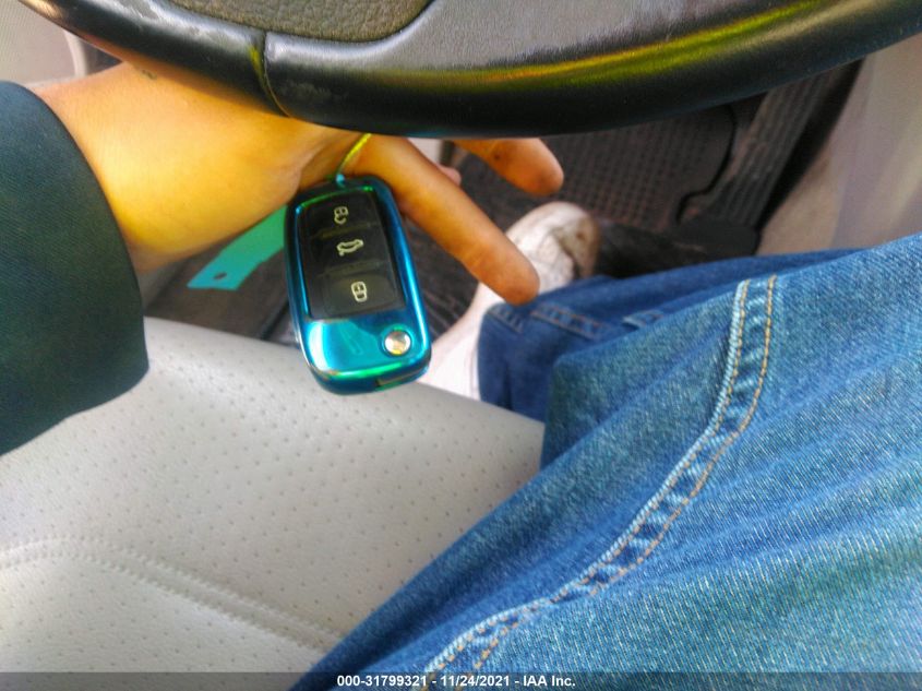 2015 VOLKSWAGEN PASSAT 2.0L TDI SE W 1VWBV7A35FC057603