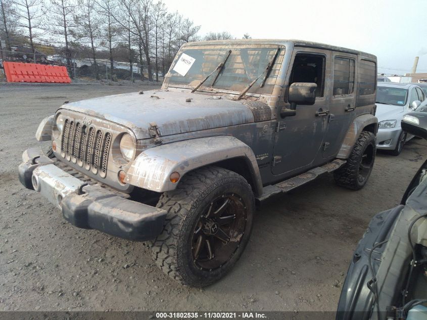 2013 JEEP WRANGLER UNLIMITED SAHARA 1C4BJWEG5DL655872