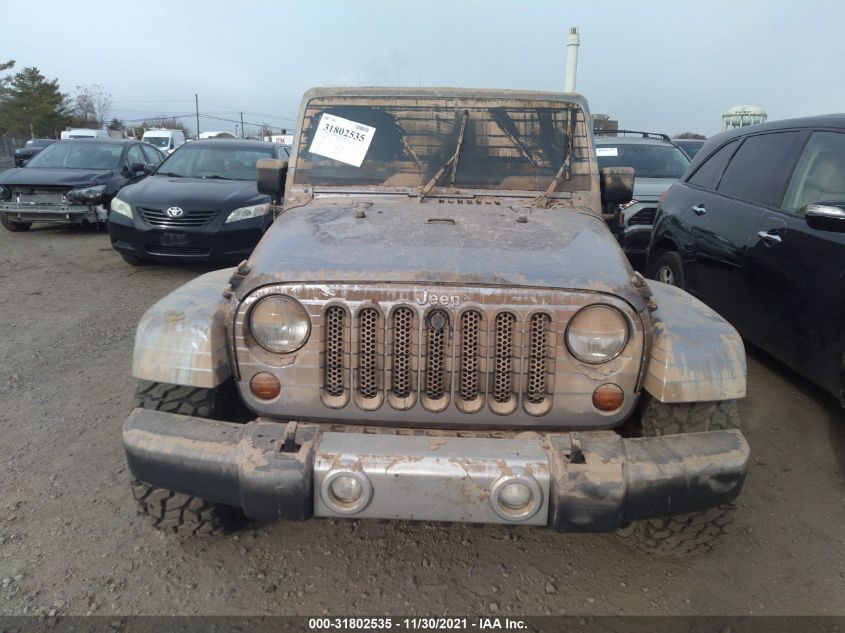 2013 JEEP WRANGLER UNLIMITED SAHARA 1C4BJWEG5DL655872