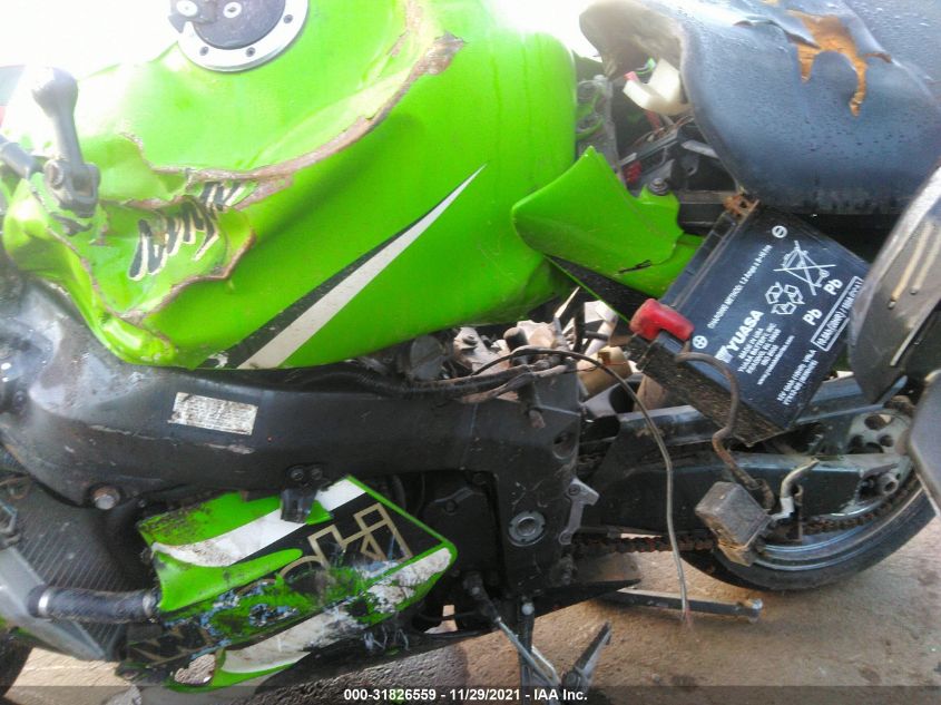 2001 KAWASAKI ZX750 P JKAZXDP191A054704