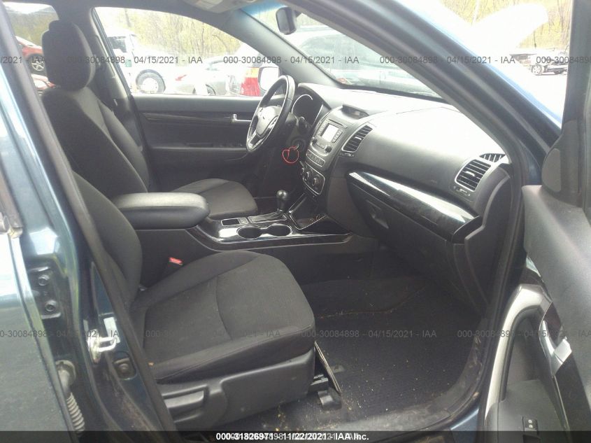 2014 KIA SORENTO LX 5XYKTCA60EG474682