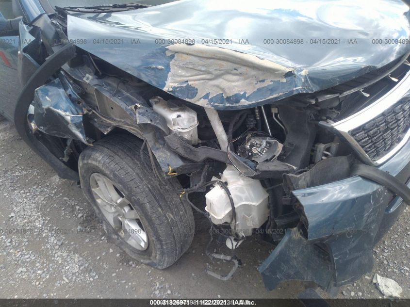 2014 KIA SORENTO LX 5XYKTCA60EG474682