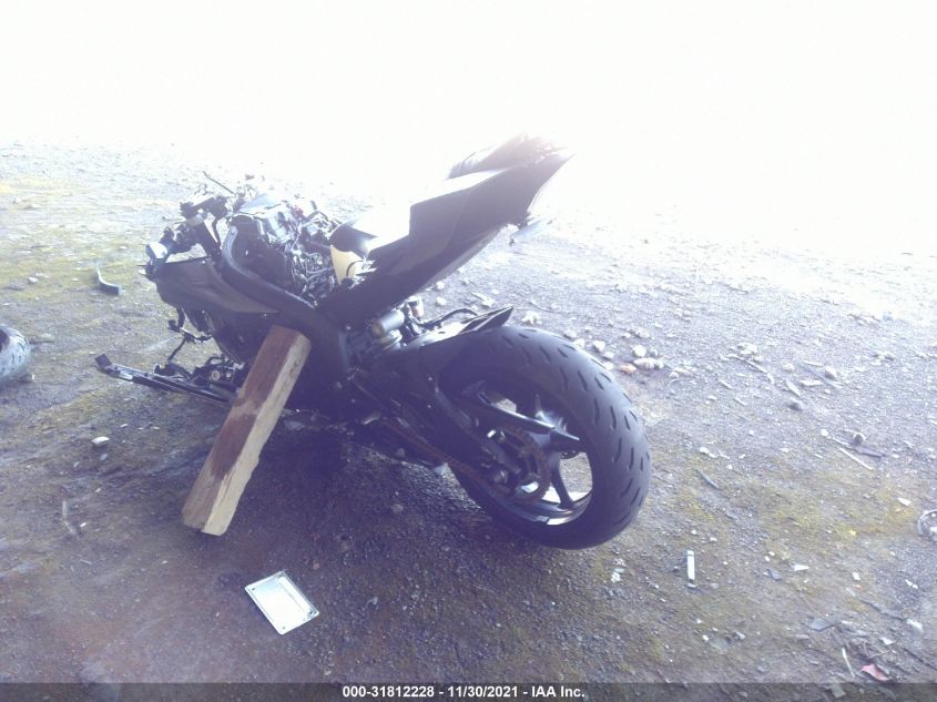 2019 YAMAHA YZFR6 JYARJ28E8KA004628