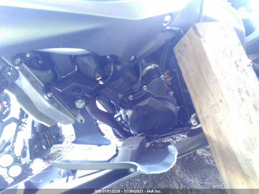2019 YAMAHA YZFR6 JYARJ28E8KA004628