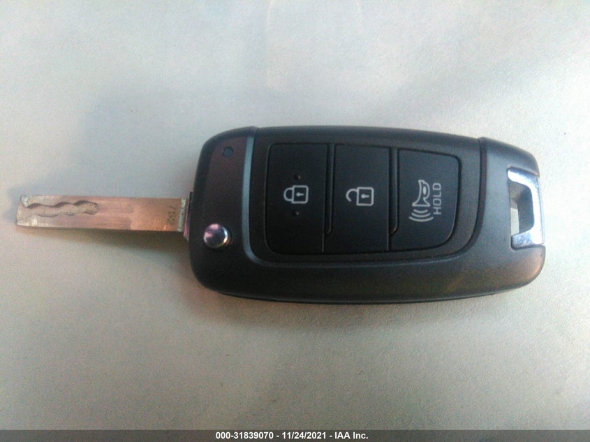 VIN KMHRB8A34MU080695 2021 HYUNDAI VENUE SE