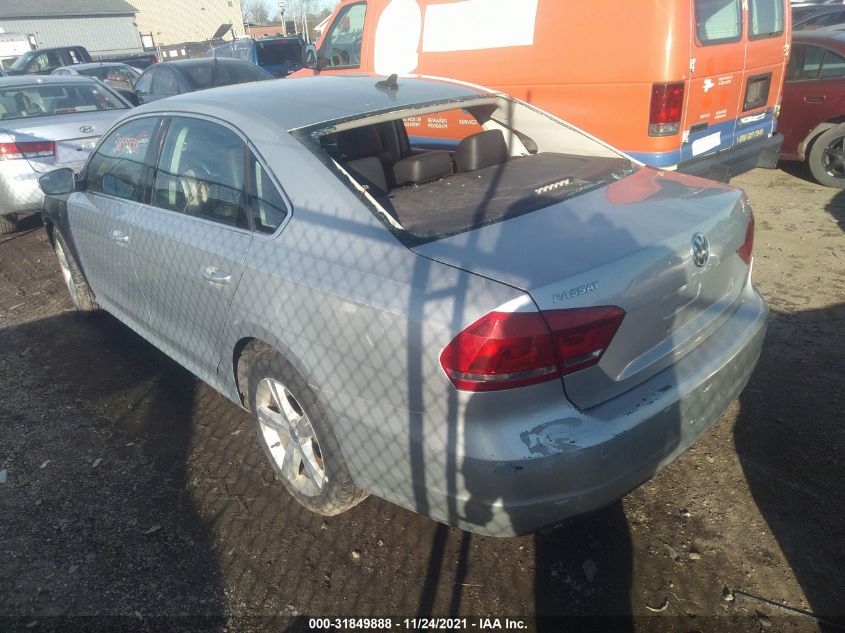 2013 VOLKSWAGEN PASSAT SE W/SUNROOF & NAV 1VWBP7A30DC097952