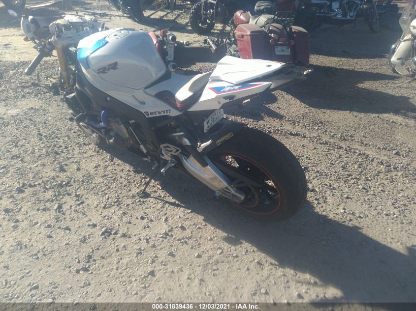 2015 BMW S 1000 RR WB10D2103FZ352490