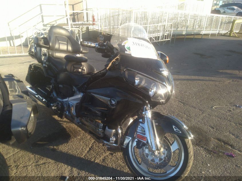 2015 HONDA GL1800 JH2SC68G5FK300447