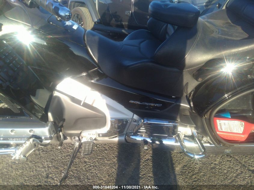2015 HONDA GL1800 JH2SC68G5FK300447