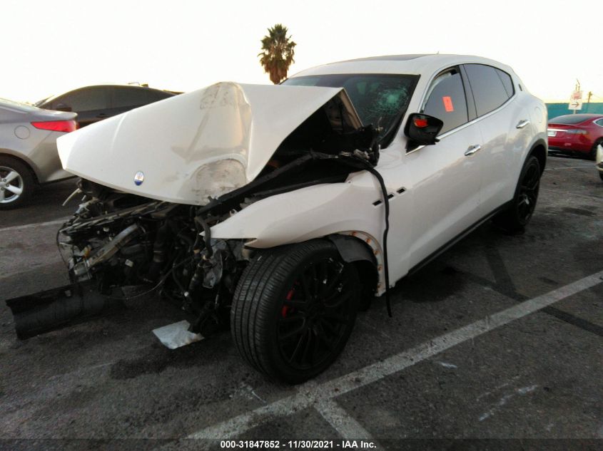 2017 MASERATI LEVANTE ZN661XUA1HX215732