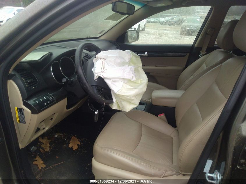 2013 KIA SORENTO EX 5XYKU4A27DG352898