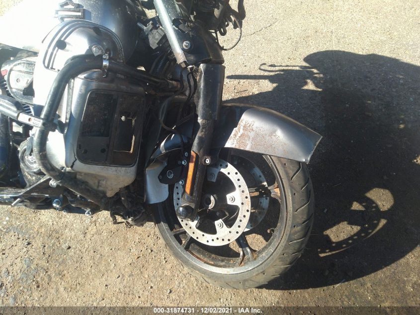 2019 HARLEY-DAVIDSON FLHTKSE 1HD1TEH17KB950237