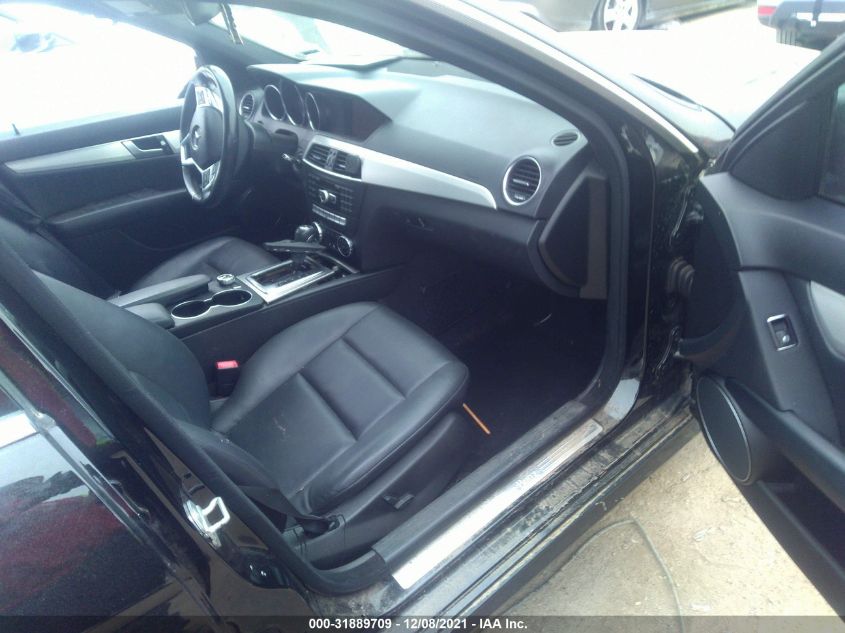 2013 MERCEDES-BENZ C-CLASS C 250 WDDGF4HB9DR263251