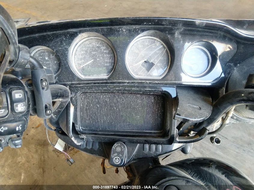 2019 HARLEY-DAVIDSON FLHXS - 1HD1KRP19KB684246