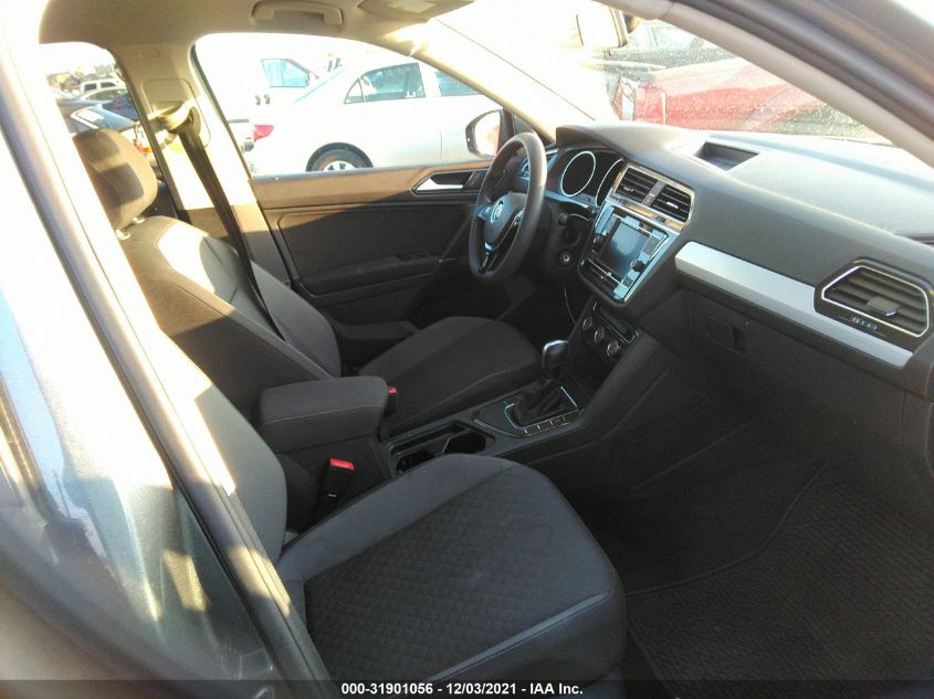 2018 VOLKSWAGEN TIGUAN S 3VV1B7AX1JM010720